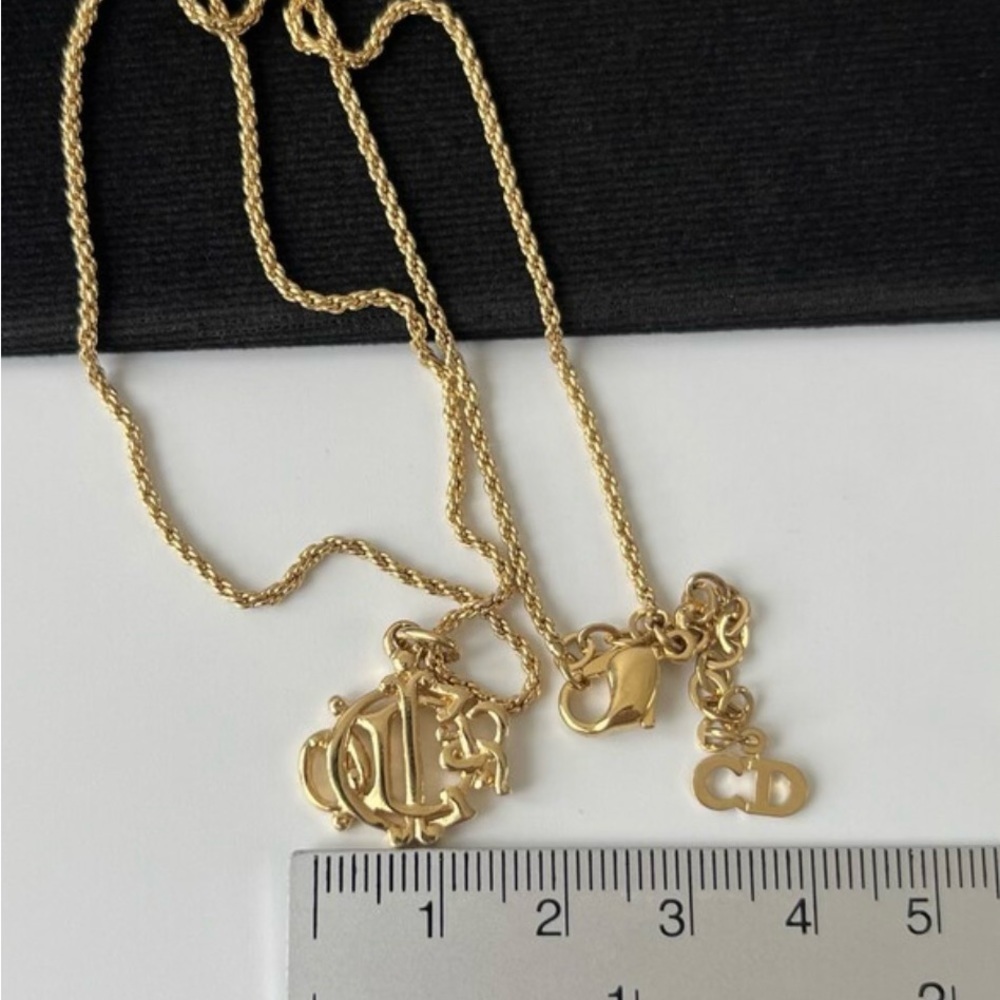 Dior Gold Pendant Necklace - Picture 7 of 10